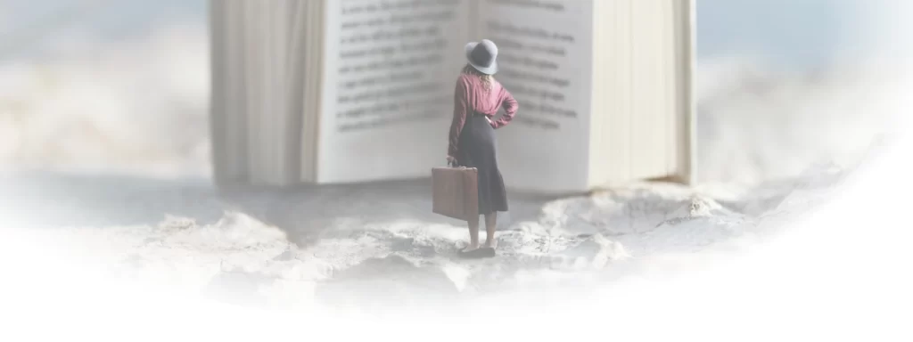 femme devant un livre